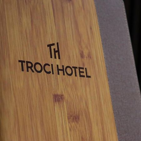 Troci Hotel Kamez Εξωτερικό φωτογραφία