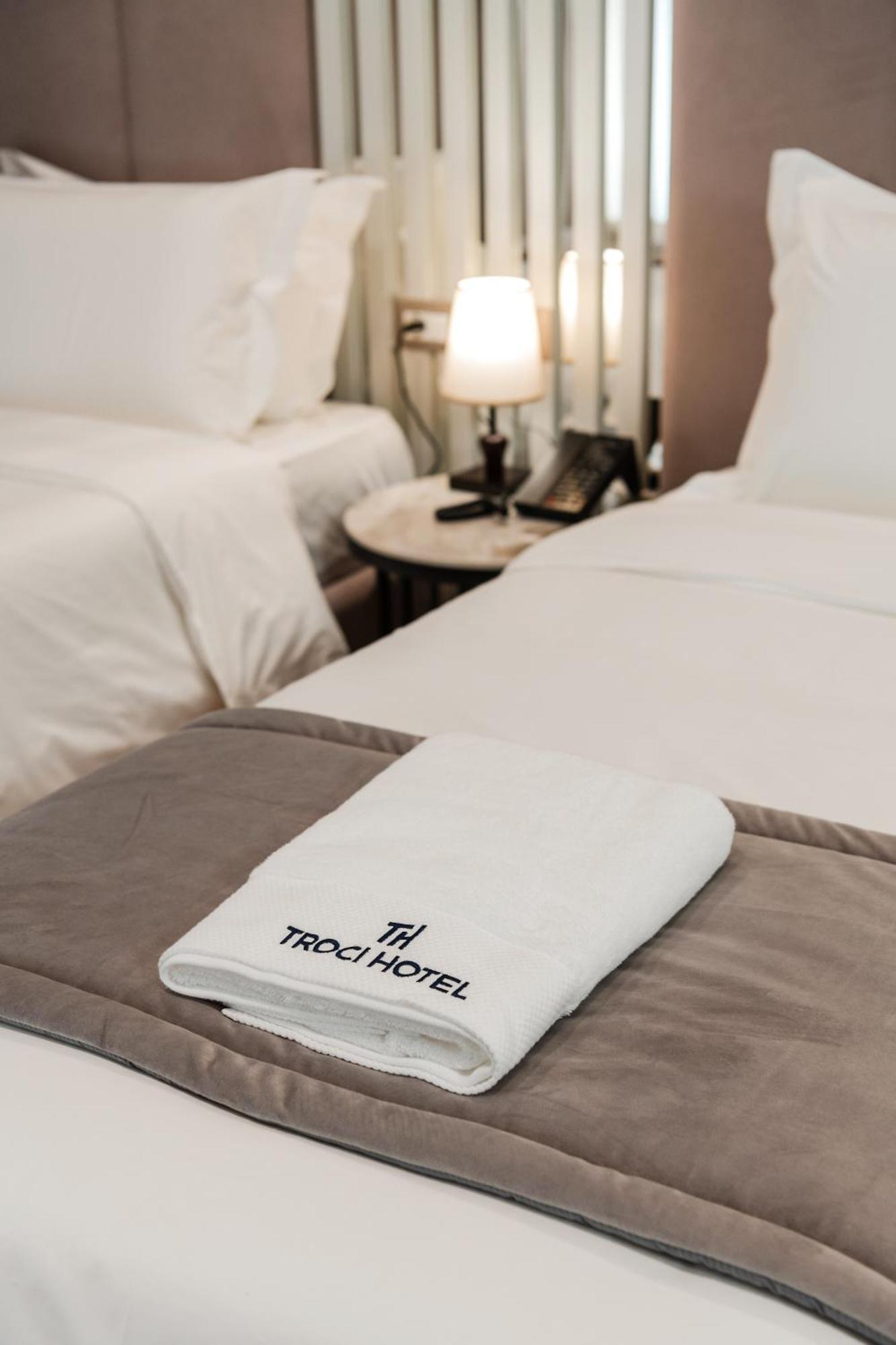 Troci Hotel Kamez Εξωτερικό φωτογραφία