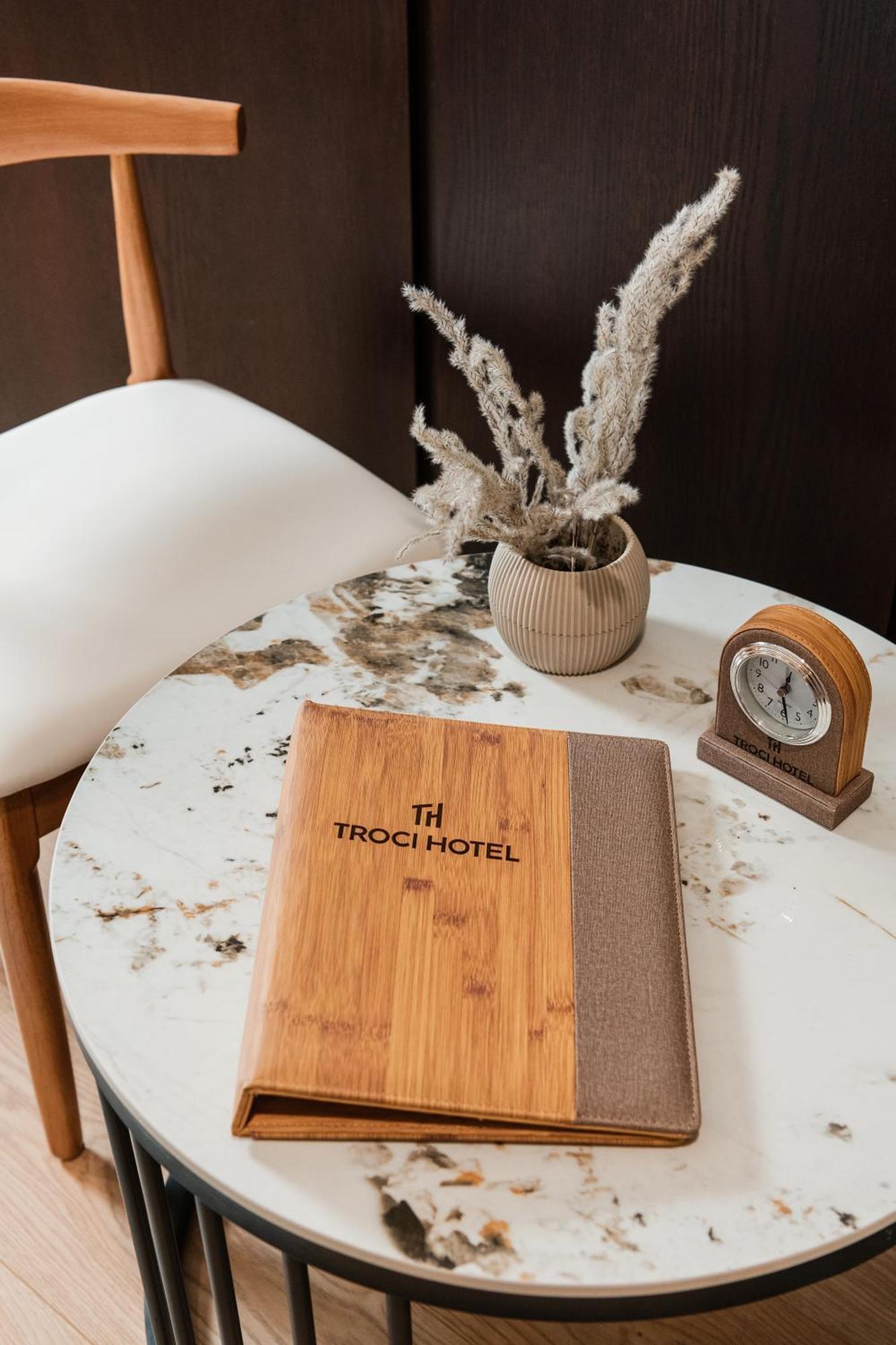 Troci Hotel Kamez Εξωτερικό φωτογραφία